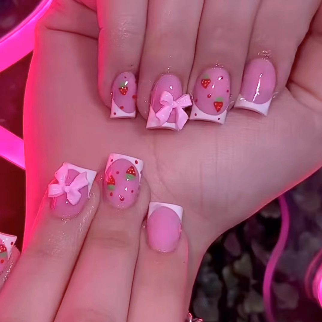 3D Printing Nails - 24 stuks rode aardbei ontwerpen nep